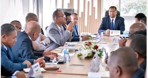 🎓🇲🇬 𝐔𝐧𝐢𝐯𝐞𝐫𝐬𝐢𝐭𝐞́𝐬 𝐦𝐚𝐥𝐠𝐚𝐜𝐡𝐞𝐬 : 𝐪𝐮𝐚𝐧𝐝 𝐥𝐞𝐬 𝐝𝐢𝐬𝐜𝐨𝐮𝐫𝐬 𝐦𝐚𝐬𝐪𝐮𝐞𝐧𝐭 𝐥𝐚 𝐫𝐞́𝐚𝐥𝐢𝐭𝐞